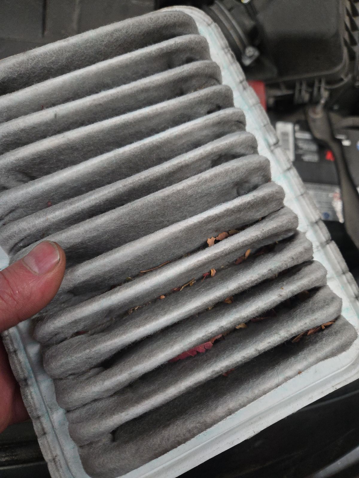 Engine air filter condition
